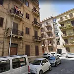 Serpotta 106 - Central Apartment